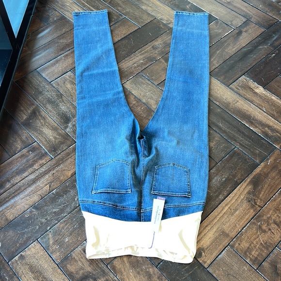 Kimi + Kai medium indigo size 27/33 straight leg maternity jeans - Picture 14 of 16